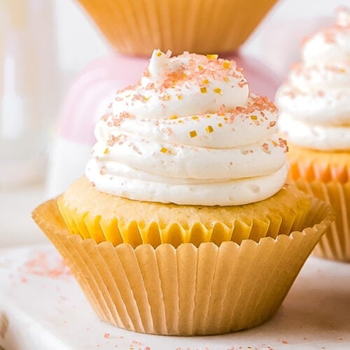 The Best Champagne Cupcakes – If You Give a Blonde a Kitchen