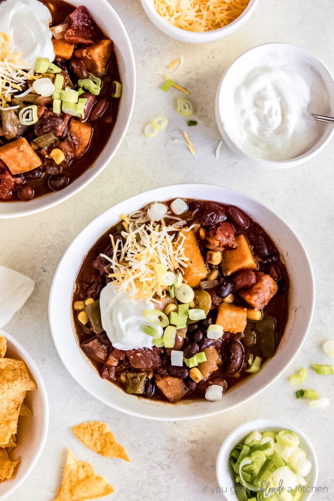 Slow Cooker Sweet Potato Chili – If You Give a Blonde a Kitchen
