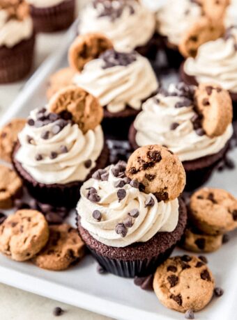 Cookie Dough Frosting Cupcakes
