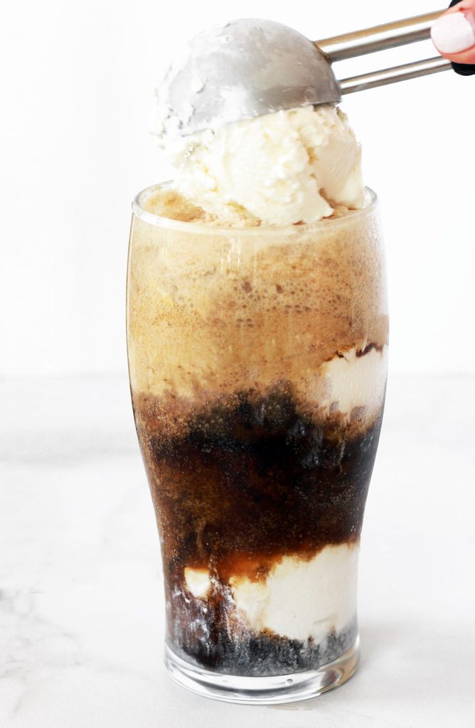 Beer Ice Cream Float - If You Give a Blonde a Kitchen