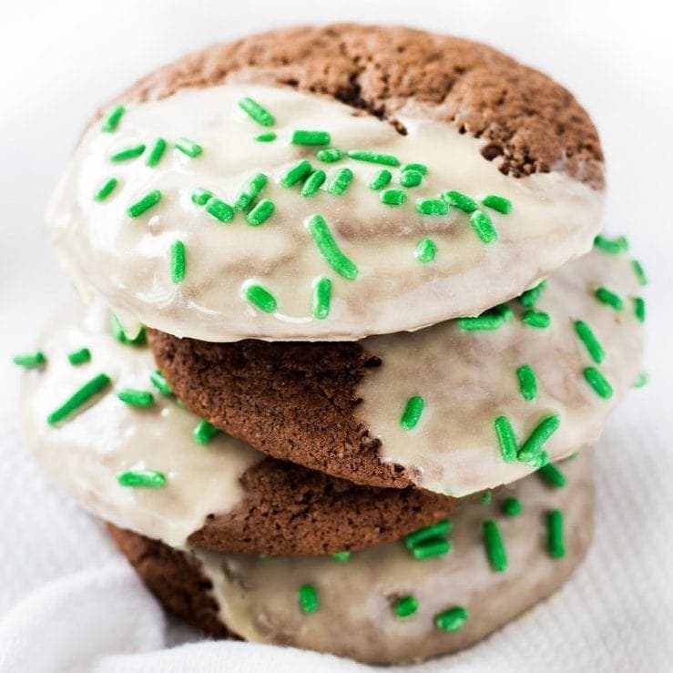Chocolate Baileys cookies with icing are a boozy dessert perfect for St. Patrick's Day! | www.ifyougiveablondeakitchen.com