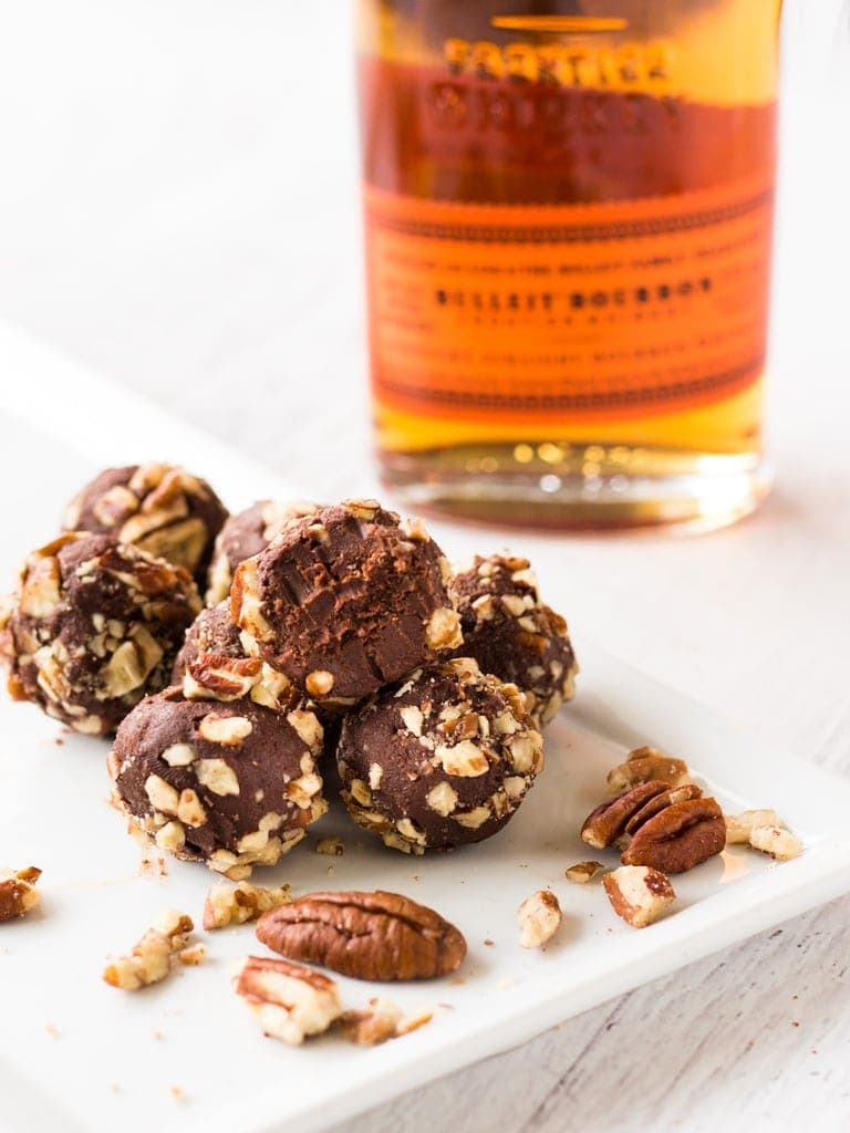 Pecan truffles are the perfect no-bake dessert for the Kentucky Derby, Thanksgiving or Christmas! | www.ifyougiveablondeakitchen.com