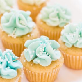 Mermaid cupcakes look like they could be served under the sea with the ombre blue frosting! | www.ifyougiveablondeakitchen.com