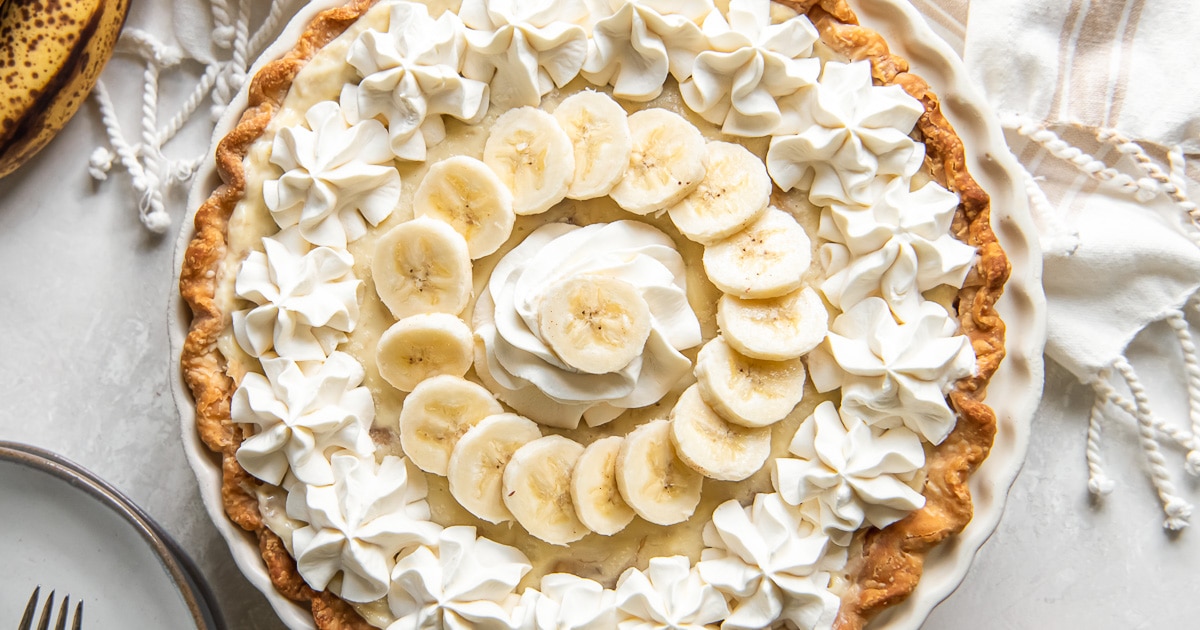 Old Fashioned Banana Cream Pie – If You Give A Blonde A Kitchen
