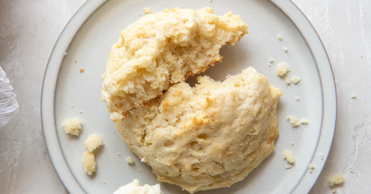 The Best Buttermilk Drop Biscuits (in Cast Iron) - Vindulge