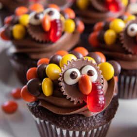 easy turkey cupcakes with reese's decorations.