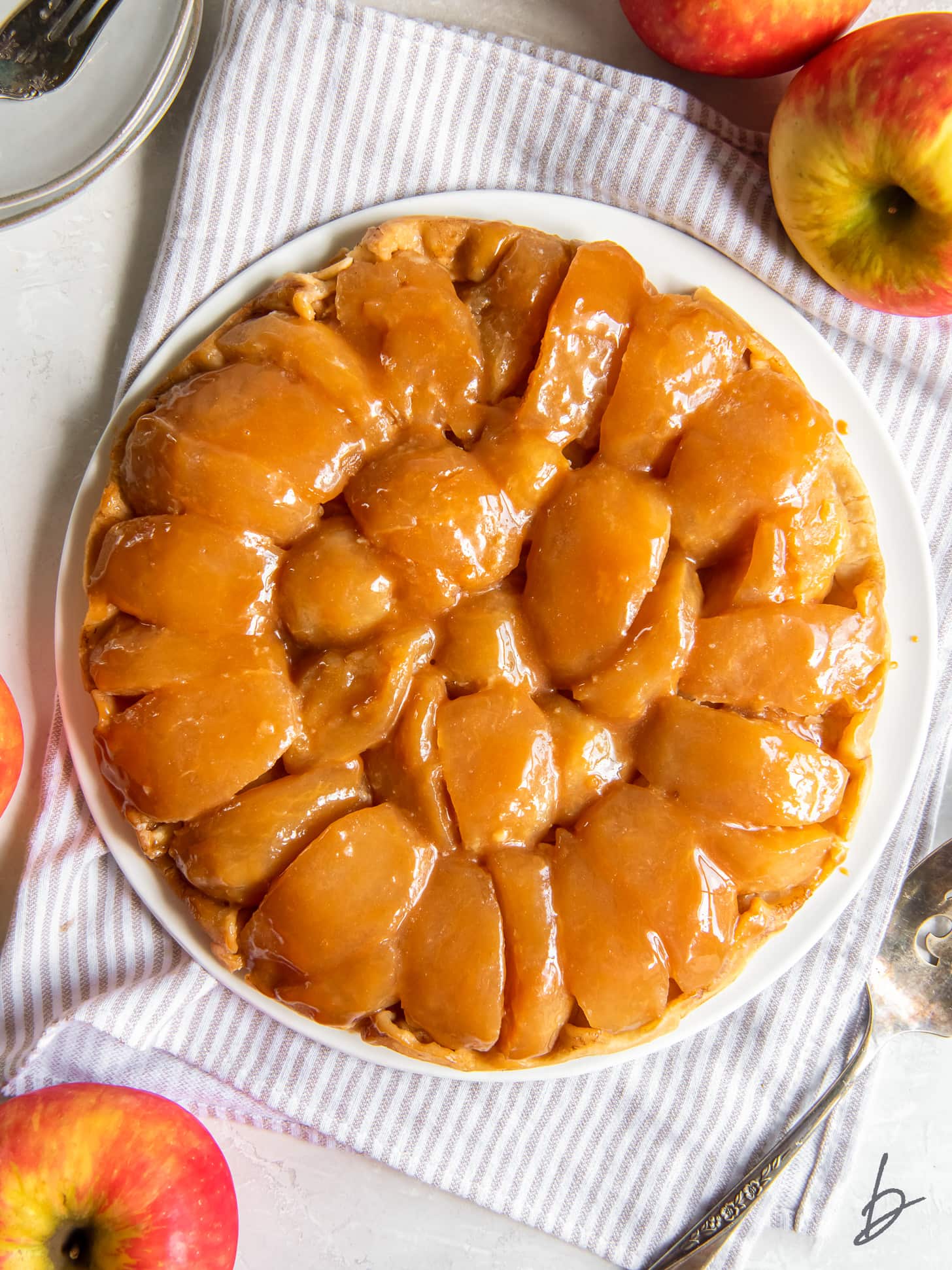 apple tarte tatin with caramelized apples.